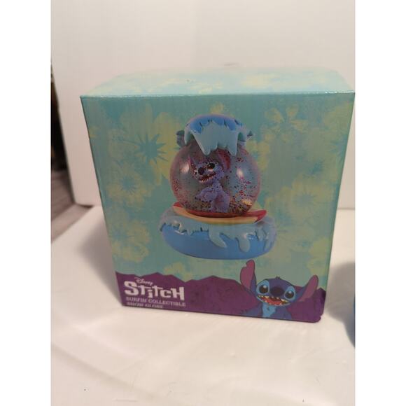 Lilo & Stitch Surfin Collectible Snow Globe 5" Disney - Picture 3 of 7
